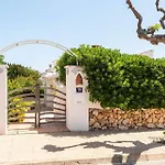 Villa Mencia By *